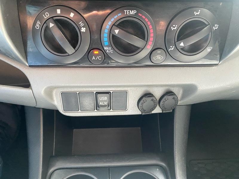 Toyota Tacoma Double Cab V6 6MT 4WD 2015