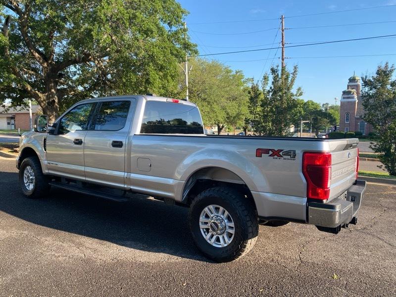 Ford F-350 SD XLT Crew Cab Long Bed 4WD 2022