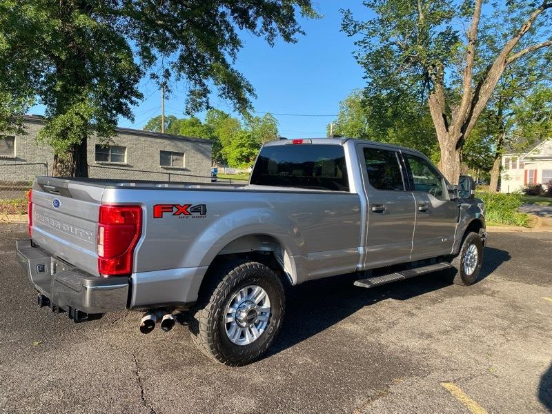 Ford F-350 SD XLT Crew Cab Long Bed 4WD 2022