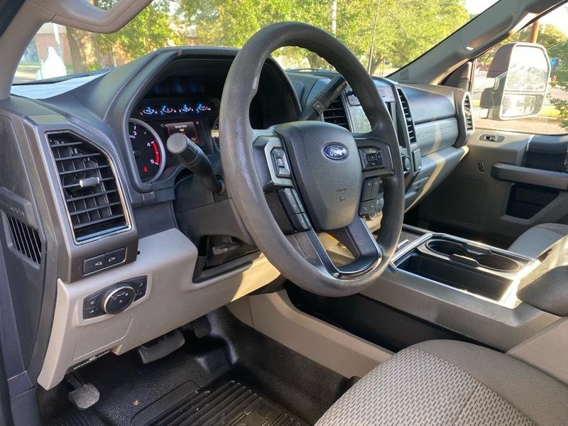 Ford F-350 SD XLT Crew Cab Long Bed 4WD 2022
