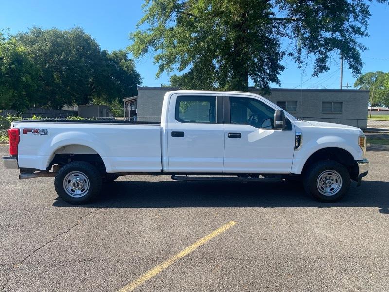 Ford F-250 SD XL Crew Cab 4WD 2019