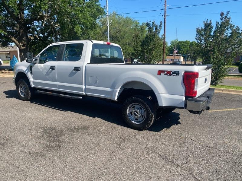 Ford F-250 SD XL Crew Cab 4WD 2019