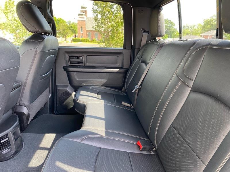 RAM 3500 Tradesman Crew Cab 4WD DRW 2023