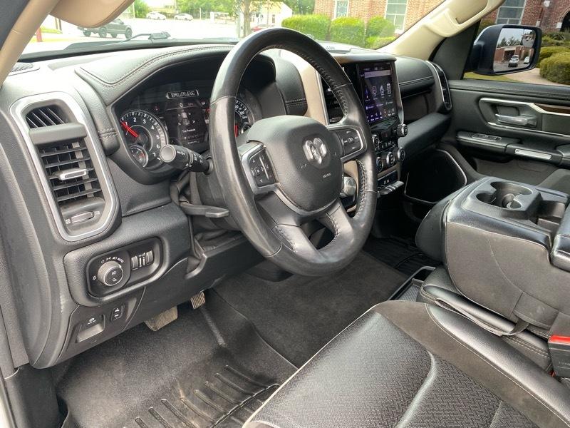 RAM 1500 Laramie Crew Cab SWB 4WD 2021