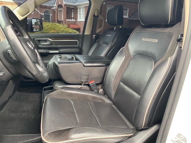 RAM 1500 Laramie Crew Cab SWB 4WD 2021