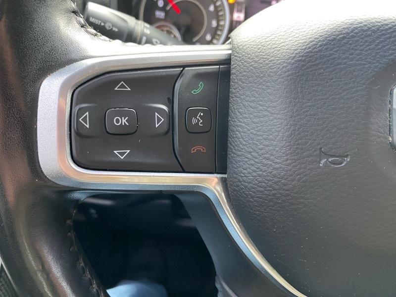 RAM 1500 Laramie Crew Cab SWB 4WD 2021