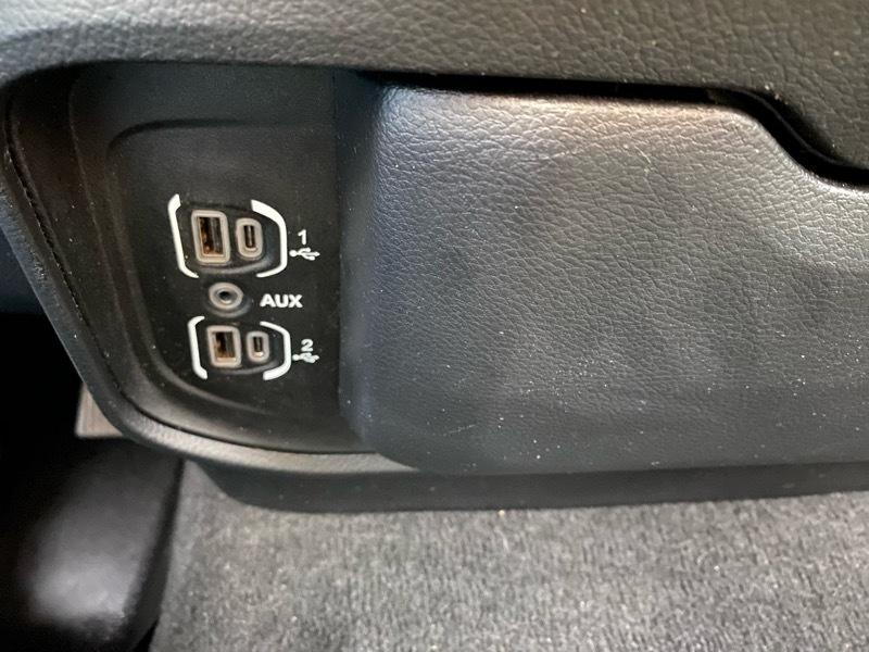 RAM 1500 Laramie Crew Cab SWB 4WD 2021