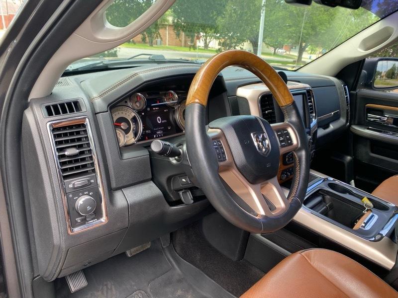 RAM 1500 Laramie Longhorn Edition Crew Cab SWB 4WD 2017
