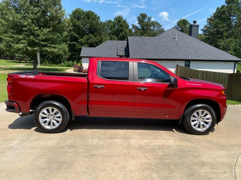 Chevrolet Silverado 1500 Custom Crew Cab Short Box 4WD 2021