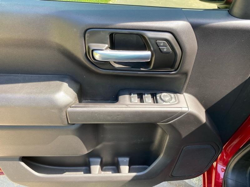 Chevrolet Silverado 1500 Custom Crew Cab Short Box 4WD 2021