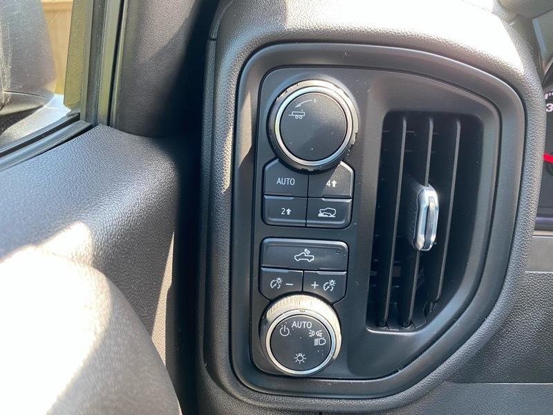 Chevrolet Silverado 1500 Custom Crew Cab Short Box 4WD 2021