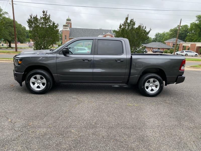 RAM 1500 Tradesman Crew Cab SWB 4WD 2024