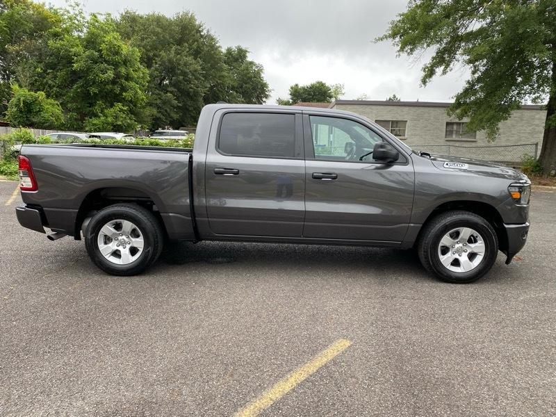 RAM 1500 Tradesman Crew Cab SWB 4WD 2024