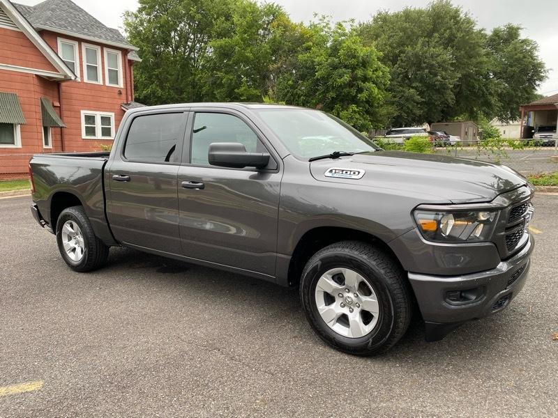 RAM 1500 Tradesman Crew Cab SWB 4WD 2024