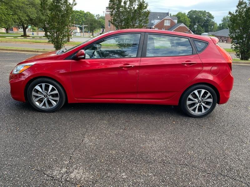 Hyundai Accent Sport 5-Door 6A 2015