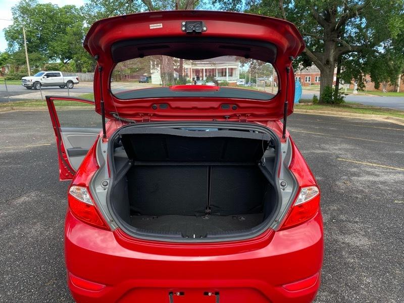 Hyundai Accent Sport 5-Door 6A 2015