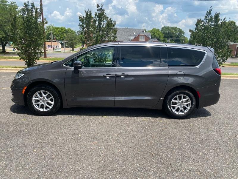 Chrysler Pacifica Touring L 2023