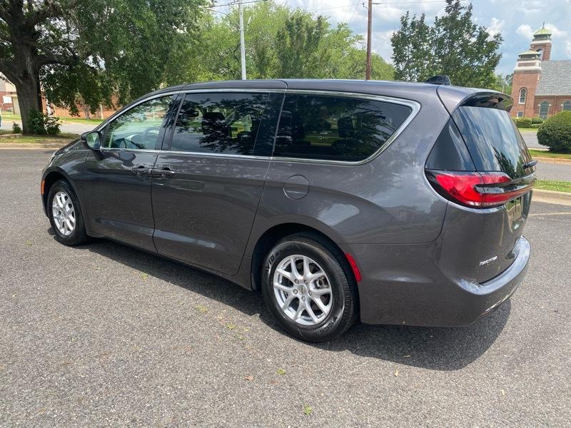 Chrysler Pacifica Touring L 2023