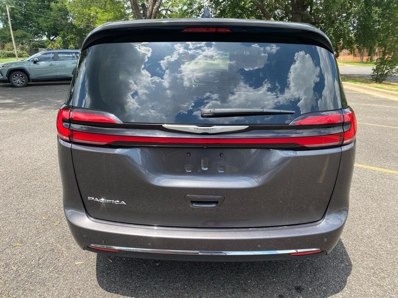 Chrysler Pacifica Touring L 2023