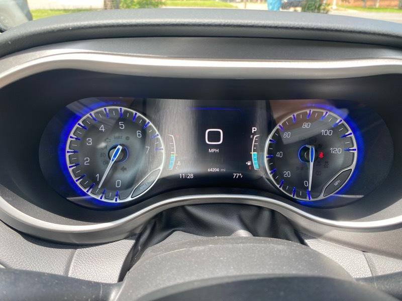 Chrysler Pacifica Touring L 2023