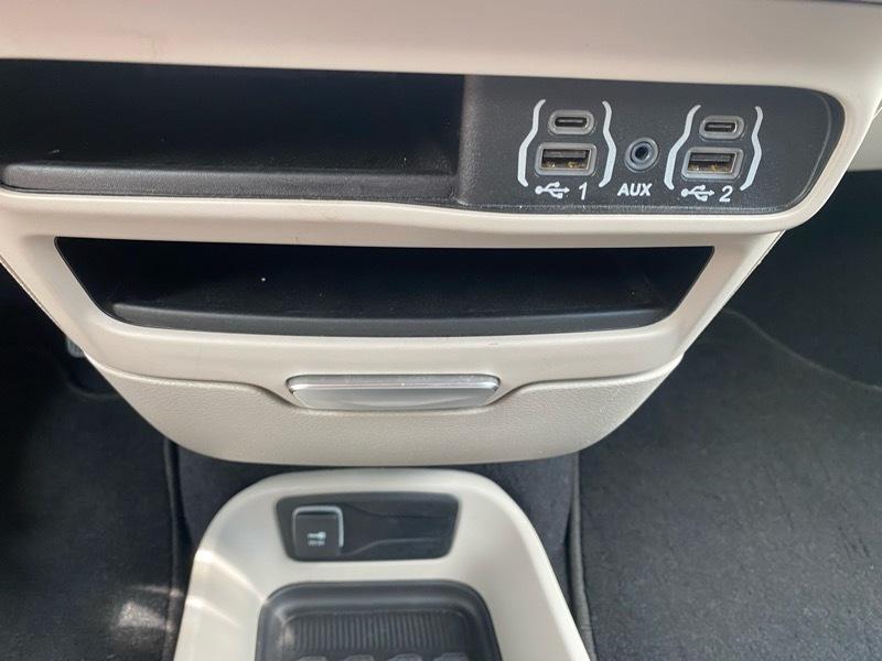 Chrysler Pacifica Touring L 2023