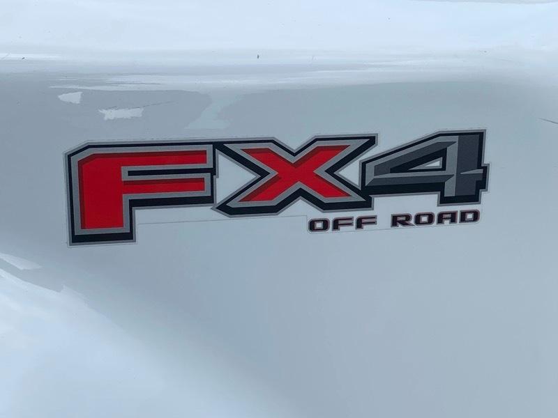Ford F-350 SD Lariat Crew Cab Long Bed DRW 4WD 2023