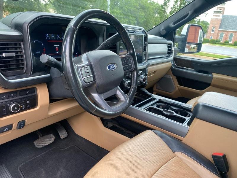 Ford F-350 SD Lariat Crew Cab Long Bed DRW 4WD 2023