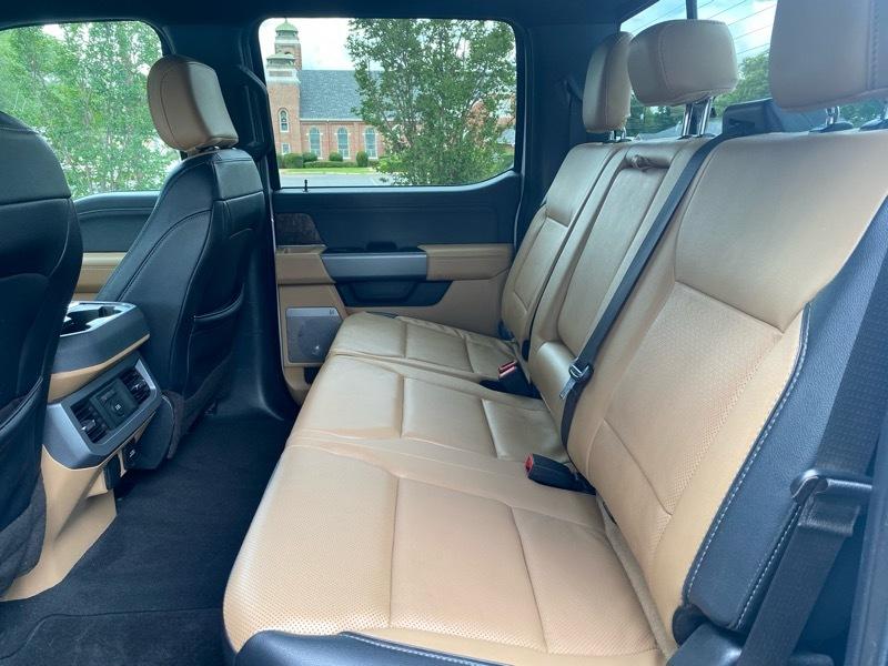 Ford F-350 SD Lariat Crew Cab Long Bed DRW 4WD 2023