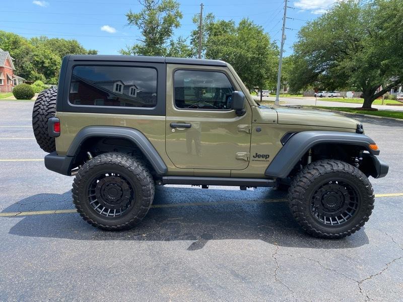 Jeep Wrangler Sport 2025
