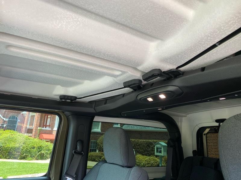 Jeep Wrangler Sport 2025