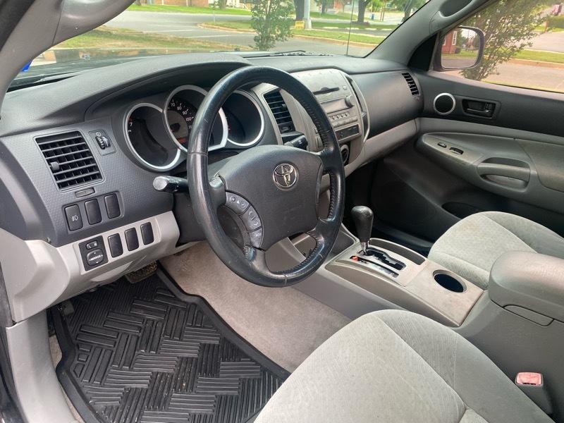 Toyota Tacoma PreRunner Double Cab Long Bed V6 2WD 2006