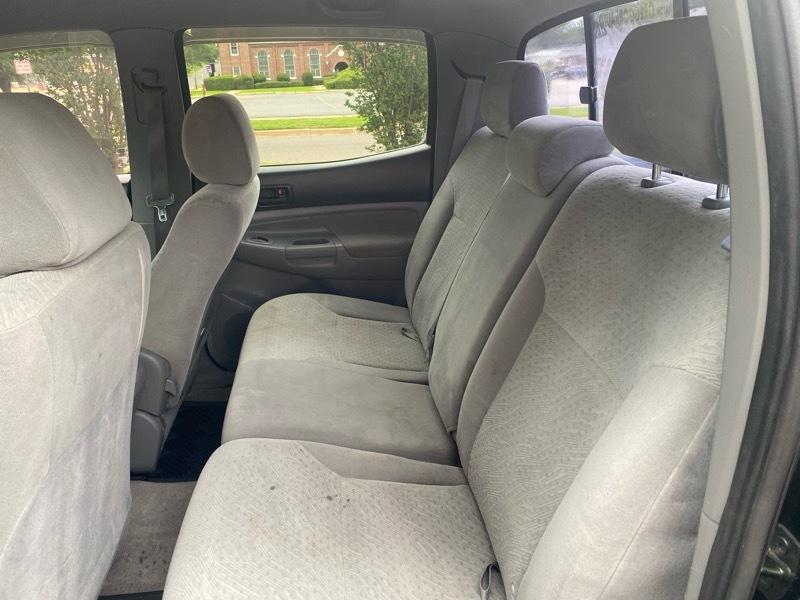 Toyota Tacoma PreRunner Double Cab Long Bed V6 2WD 2006