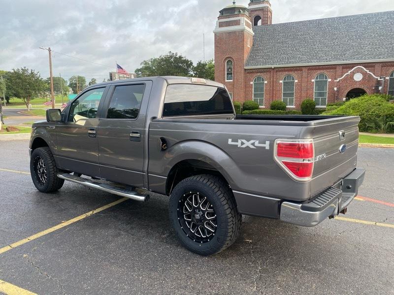 Ford F-150 4WD SuperCrew 145" XLT 2010