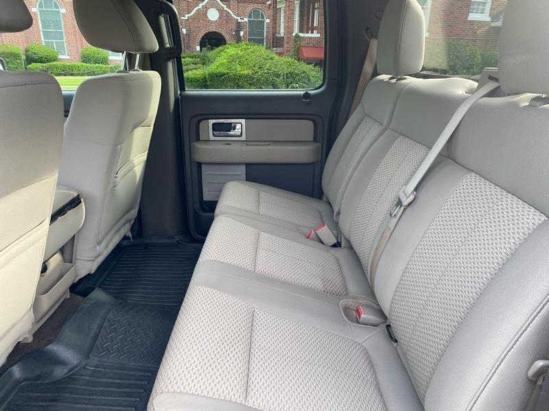 Ford F-150 4WD SuperCrew 145" XLT 2010