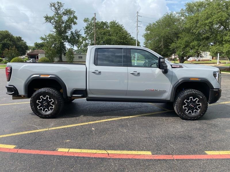 GMC Sierra 2500HD AT4X Crew Cab 4WD 2025