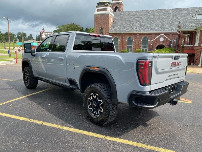 GMC Sierra 2500HD AT4X Crew Cab 4WD 2025