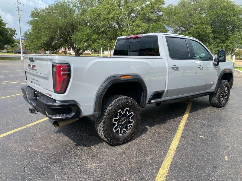 GMC Sierra 2500HD AT4X Crew Cab 4WD 2025