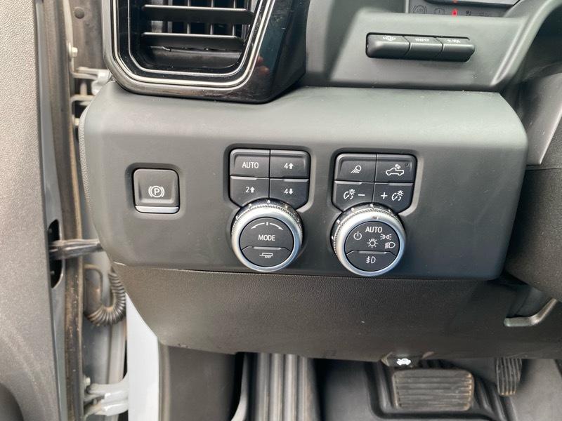 GMC Sierra 2500HD AT4X Crew Cab 4WD 2025