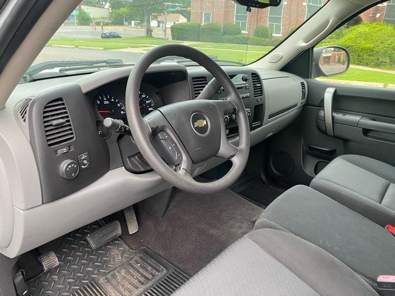 Chevrolet Silverado 1500 LS 2WD 2011
