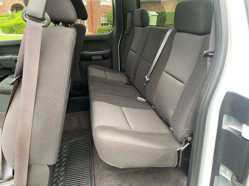 Chevrolet Silverado 1500 LS 2WD 2011