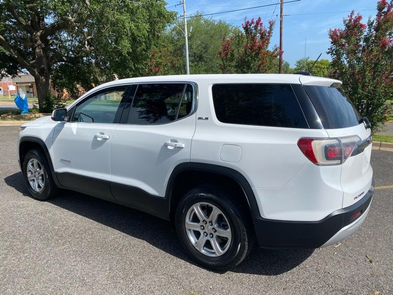 GMC Acadia SLE-1 FWD 2019