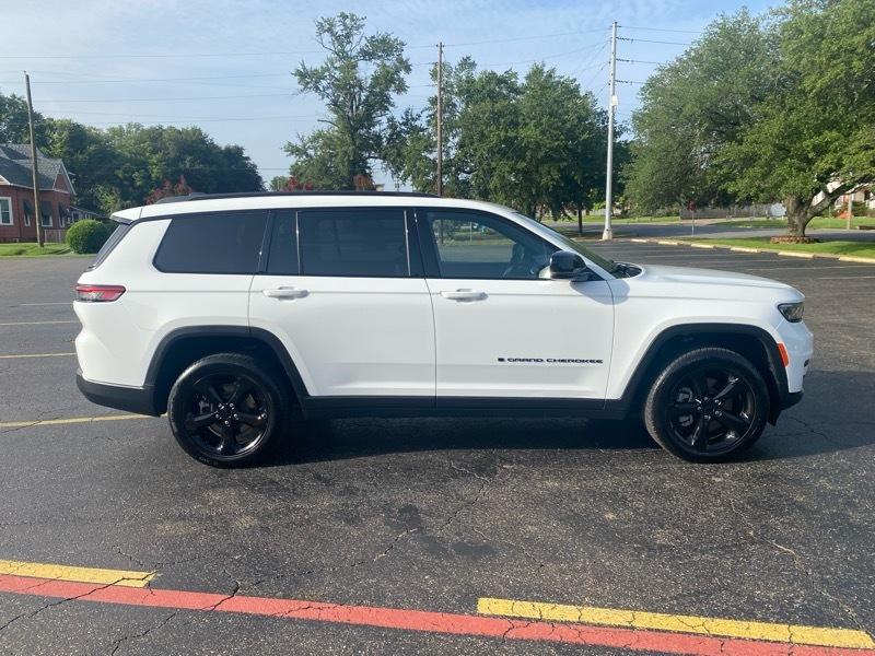 Jeep Grand Cherokee L Laredo 2023
