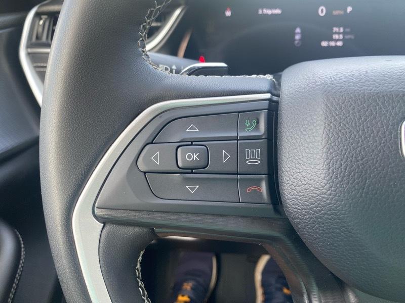 Jeep Grand Cherokee L Laredo 2023