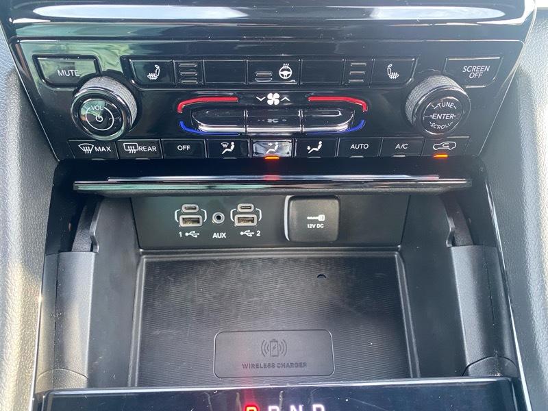 Jeep Grand Cherokee L Laredo 2023