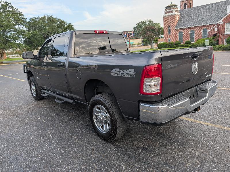RAM 2500 Tradesman Crew Cab SWB 4WD 2022