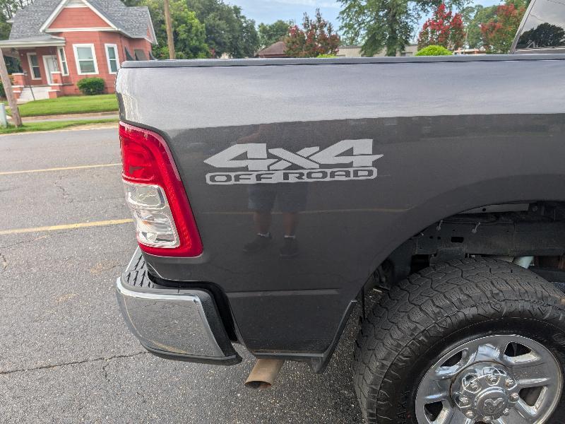 RAM 2500 Tradesman Crew Cab SWB 4WD 2022
