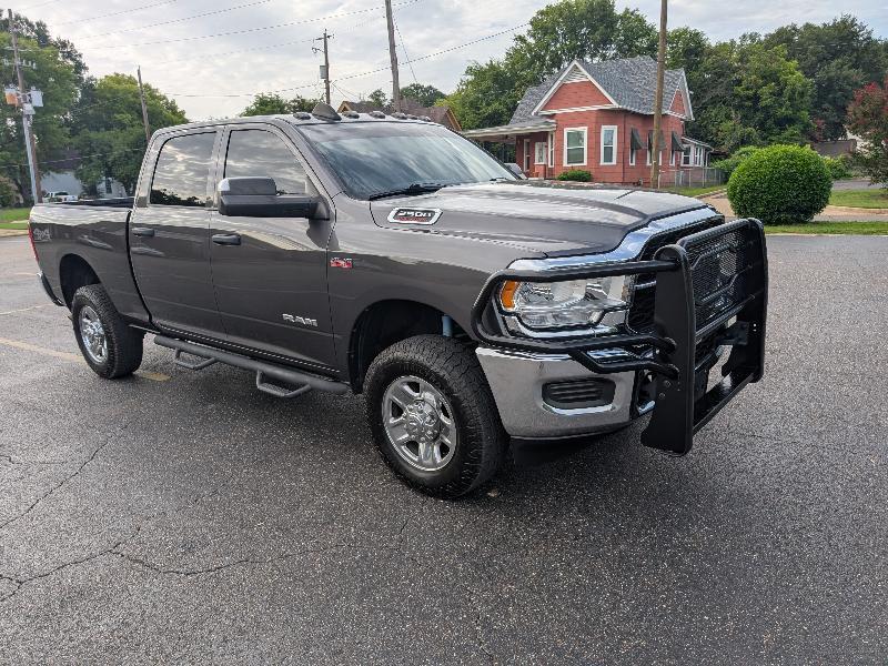 RAM 2500 Tradesman Crew Cab SWB 4WD 2022