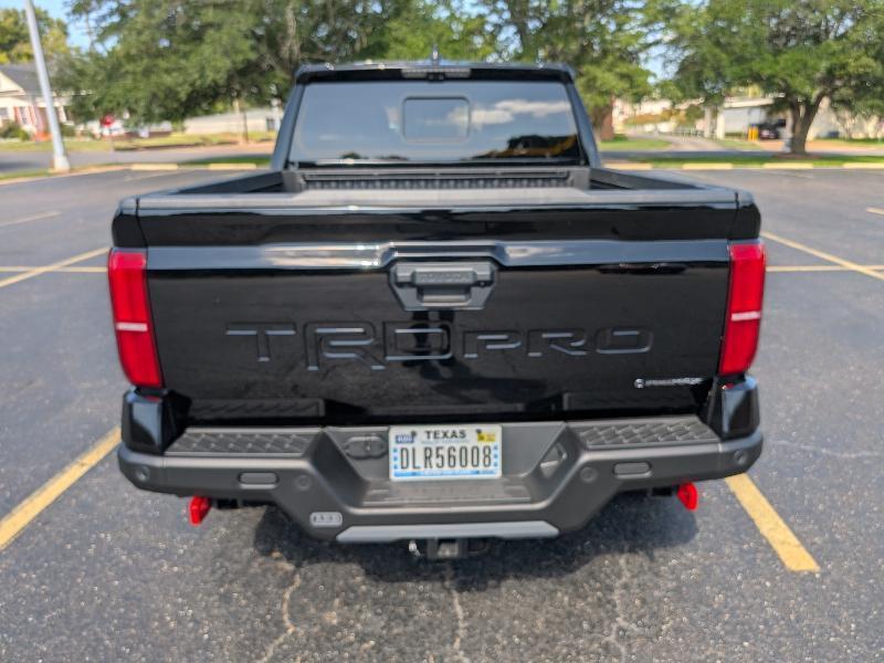 Toyota Tacoma 4WD  2026