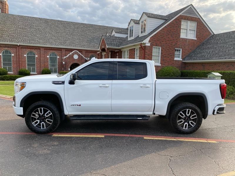 GMC Sierra 1500 AT4 Crew Cab Short Box 4WD 2021