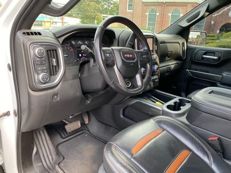 GMC Sierra 1500 AT4 Crew Cab Short Box 4WD 2021